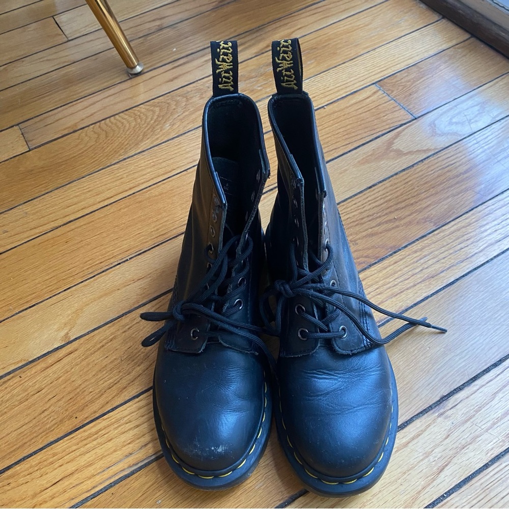 doc martens 1460 boots
